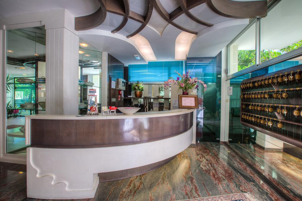 Hotel Napoleon กัตตอลิกา ภายนอก รูปภาพ
