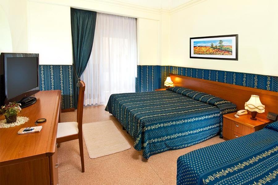 Hotel Napoleon กัตตอลิกา ภายนอก รูปภาพ