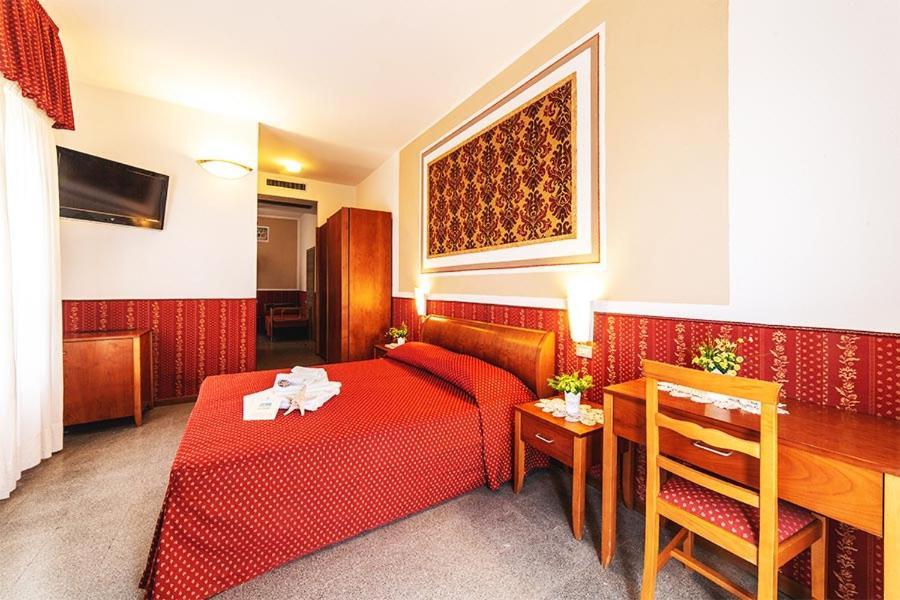 Hotel Napoleon กัตตอลิกา ภายนอก รูปภาพ