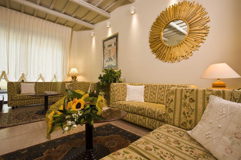 Hotel Napoleon กัตตอลิกา ภายนอก รูปภาพ